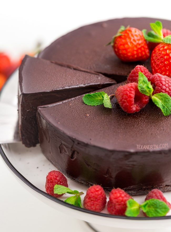 Paleo Desserts - Vegan Chocolate Cheesecake