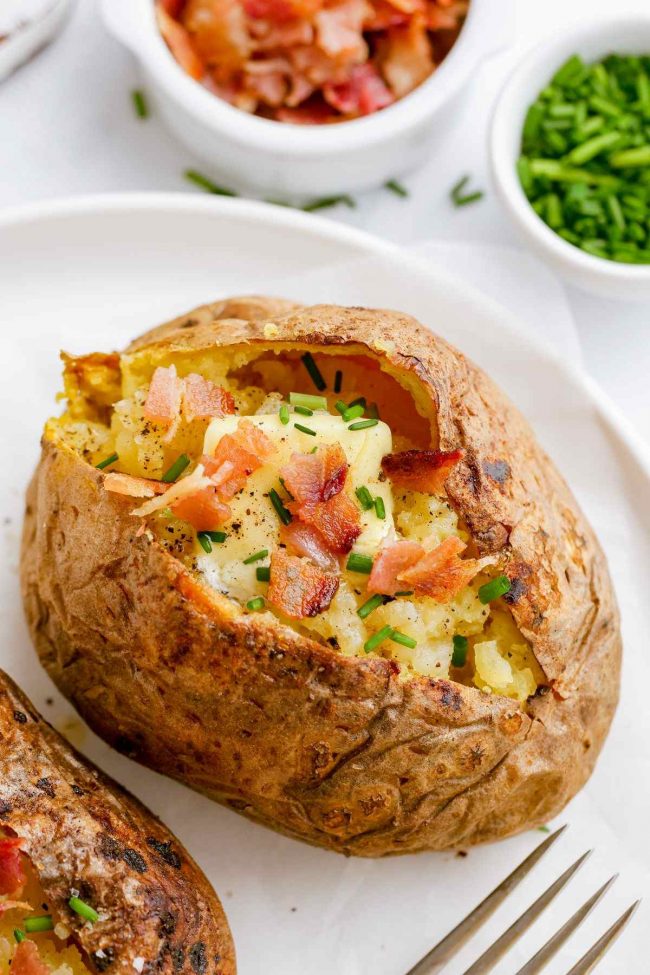 Baked potato in ninja foodi digital air online fry oven
