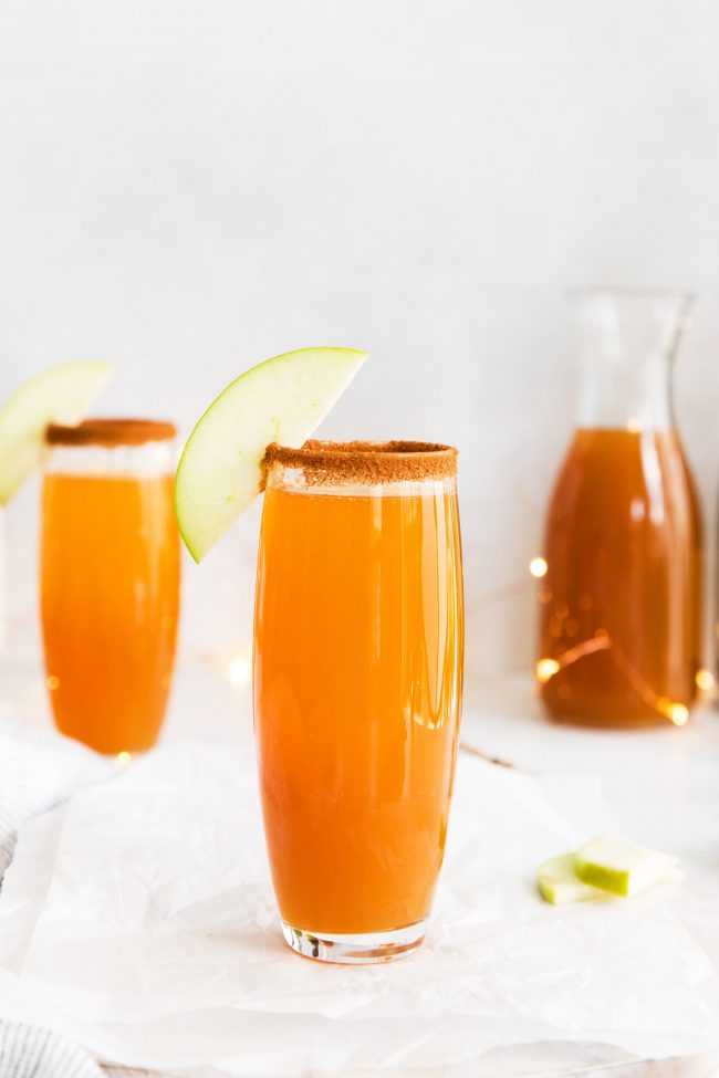 Apple Cider Mimosas Recipe - Diethood