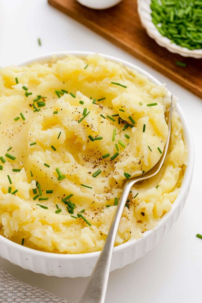 https://www.texanerin.com/content/uploads/2021/09/dairy-free-mashed-potatoes-photo-650x975.jpeg