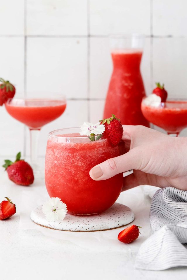 Strawberry Frosé - Texanerin Baking