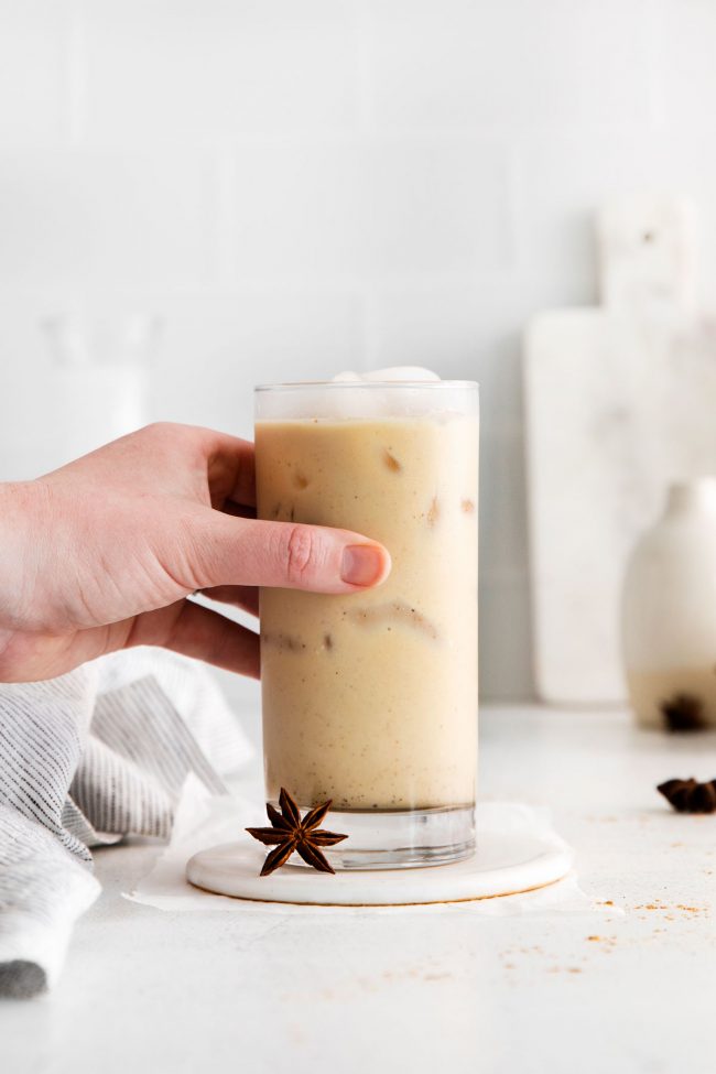 Iced Chai Latte (Starbucks Copycat) - Texanerin Baking